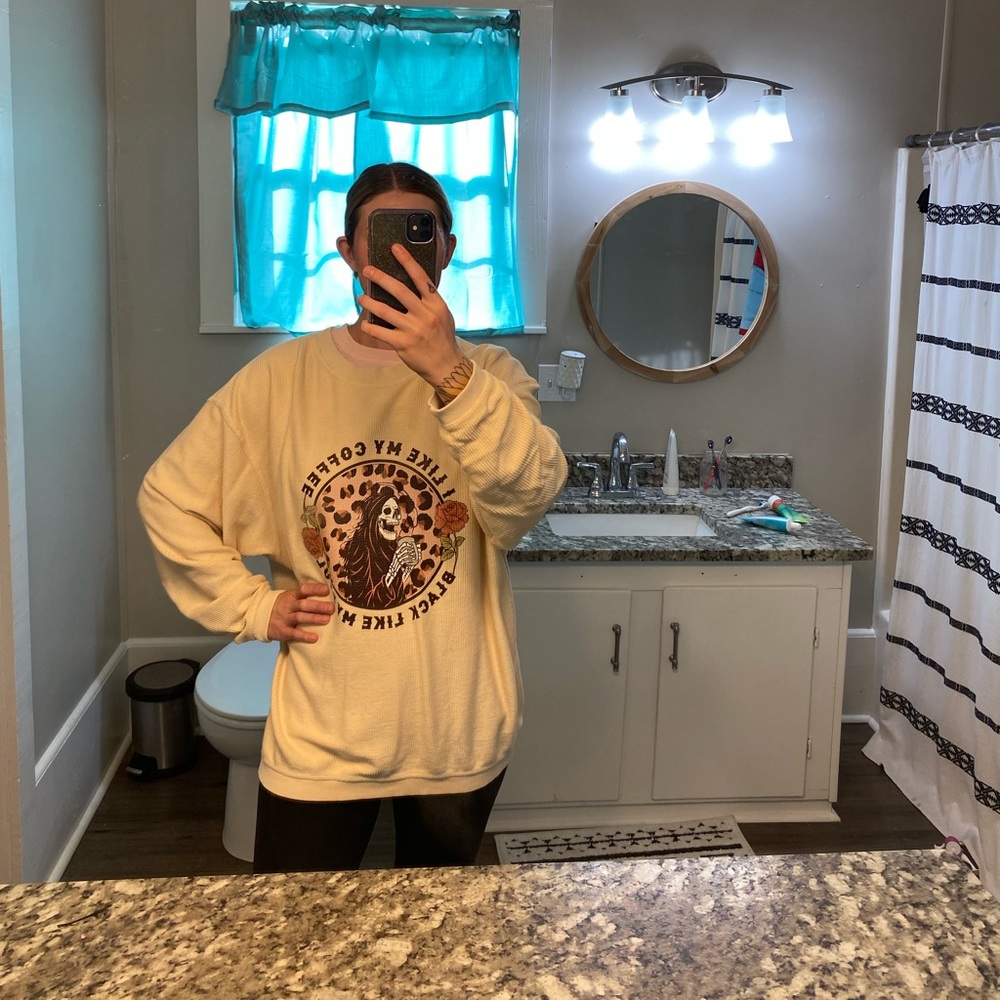 Oversized sweatshirt